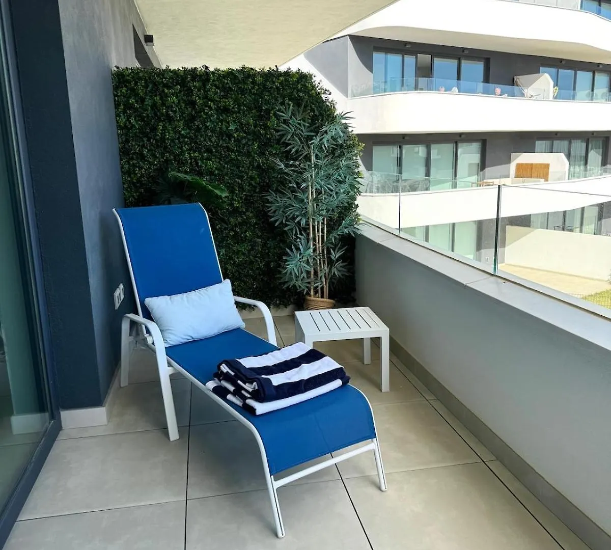Costa Muro Suites, Mediterranean Apartment In El Higueron Málaga 0*,