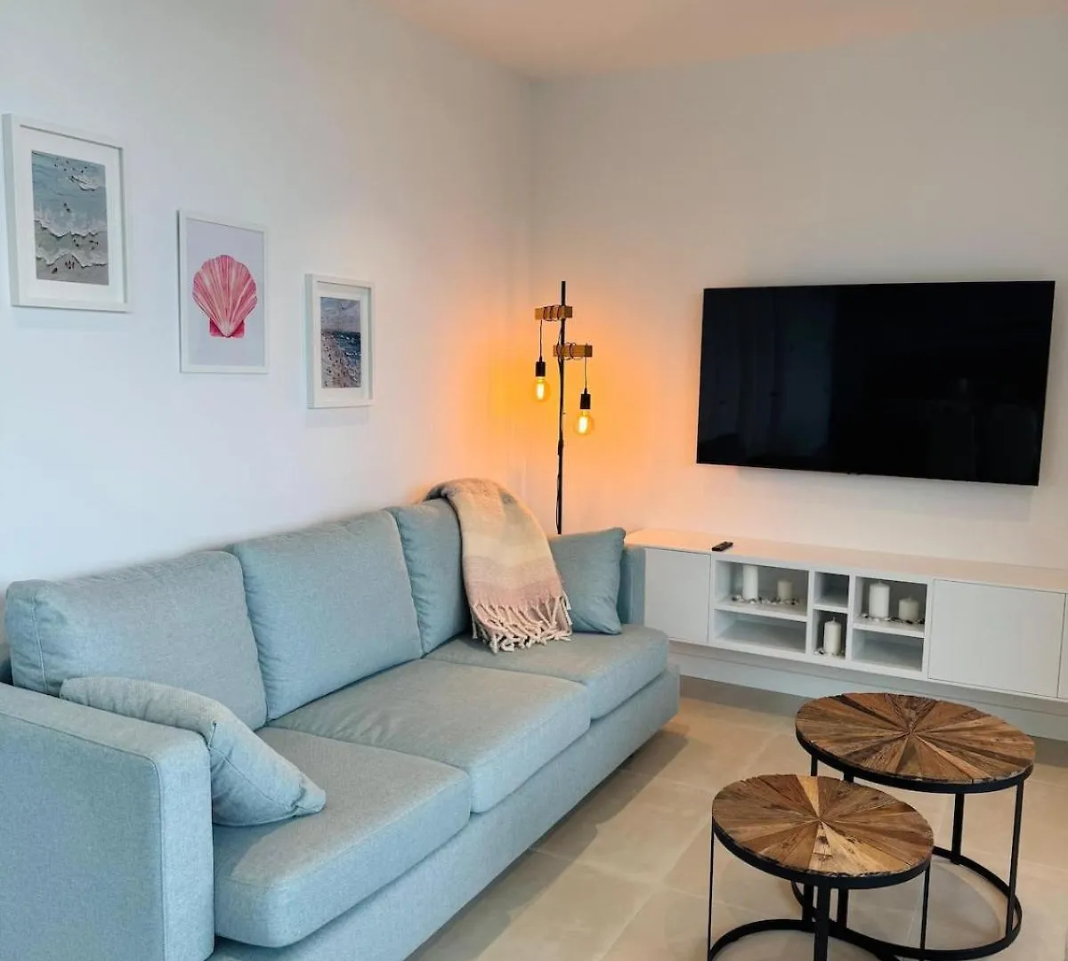 Costa Muro Suites, Mediterranean Apartment In El Higueron Malaga
