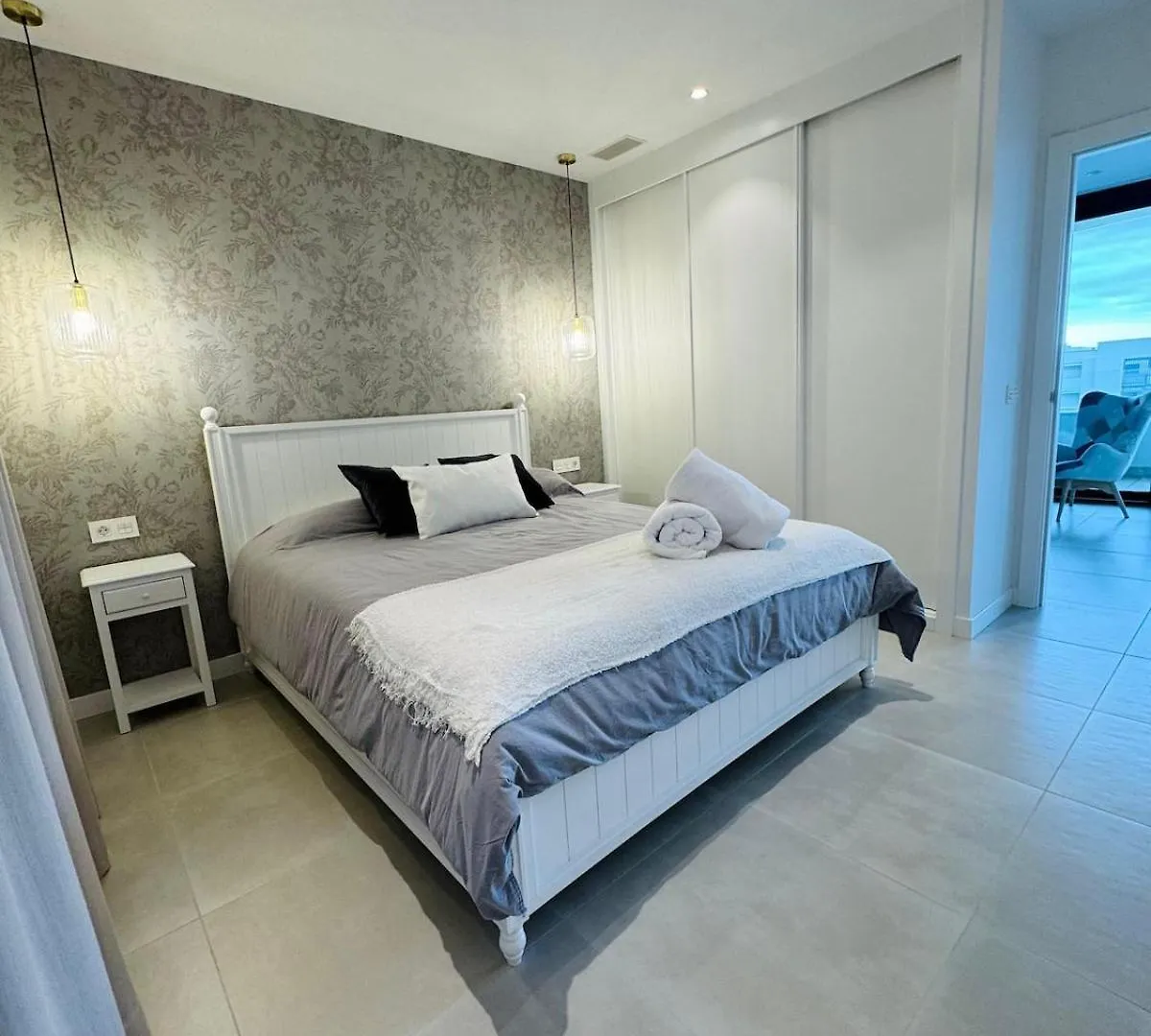 מאלגה Costa Muro Suites, Mediterranean Apartment In El Higueron