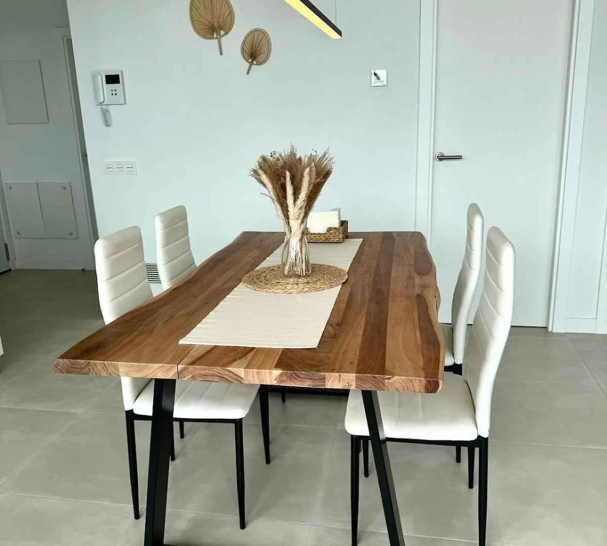 מאלגה Costa Muro Suites, Mediterranean Apartment In El Higueron